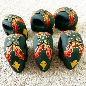 Green Elephant Wooden Napkin Rings Hand Painted Red Gold Holly Christmas 6x READ
